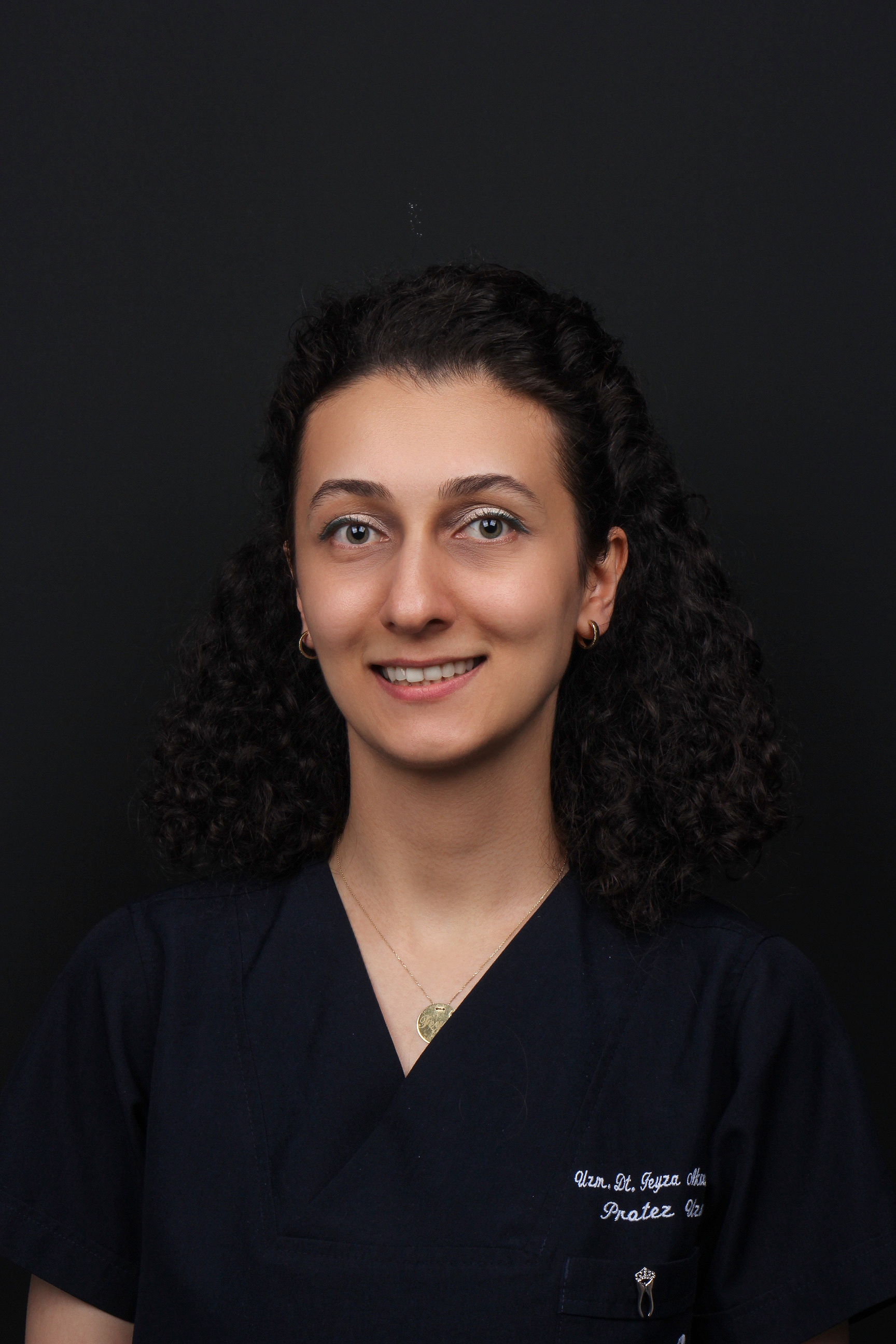 Dr. dent. Feyza Aksu Olcay, DDS